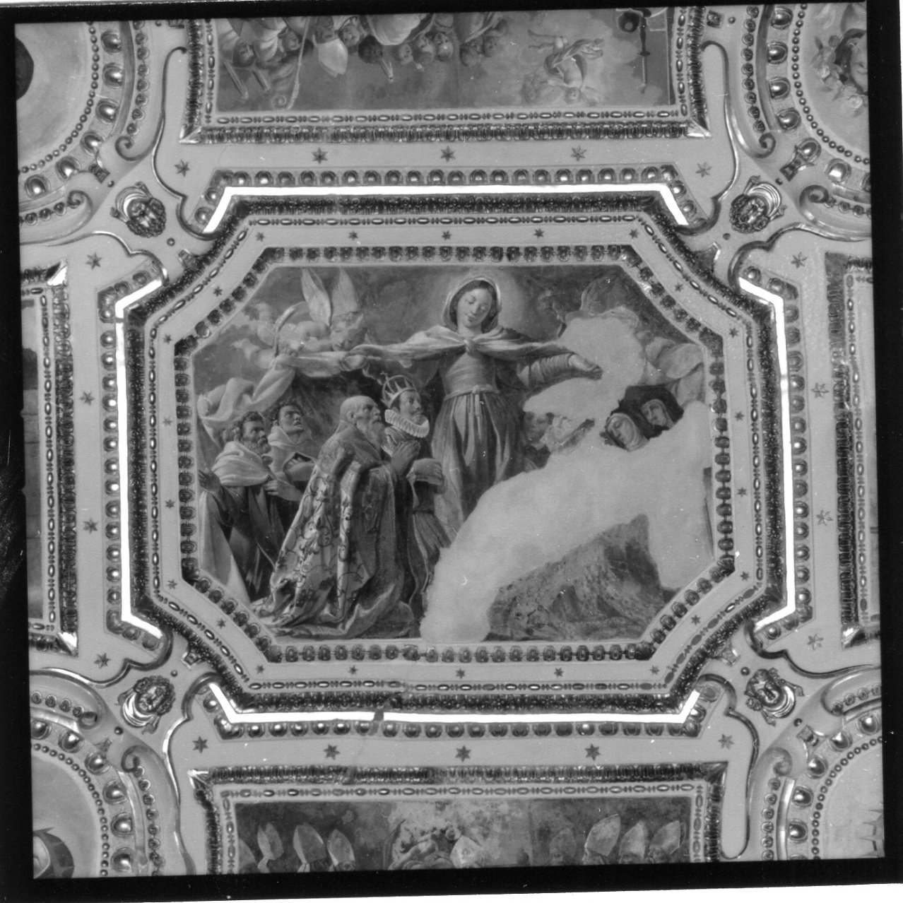 Maria Vergine accoglie sotto il manto santi carmelitani e il beato Simone (dipinto) di Caracciolo Giovanni Battista detto Battistello (sec. XVII)