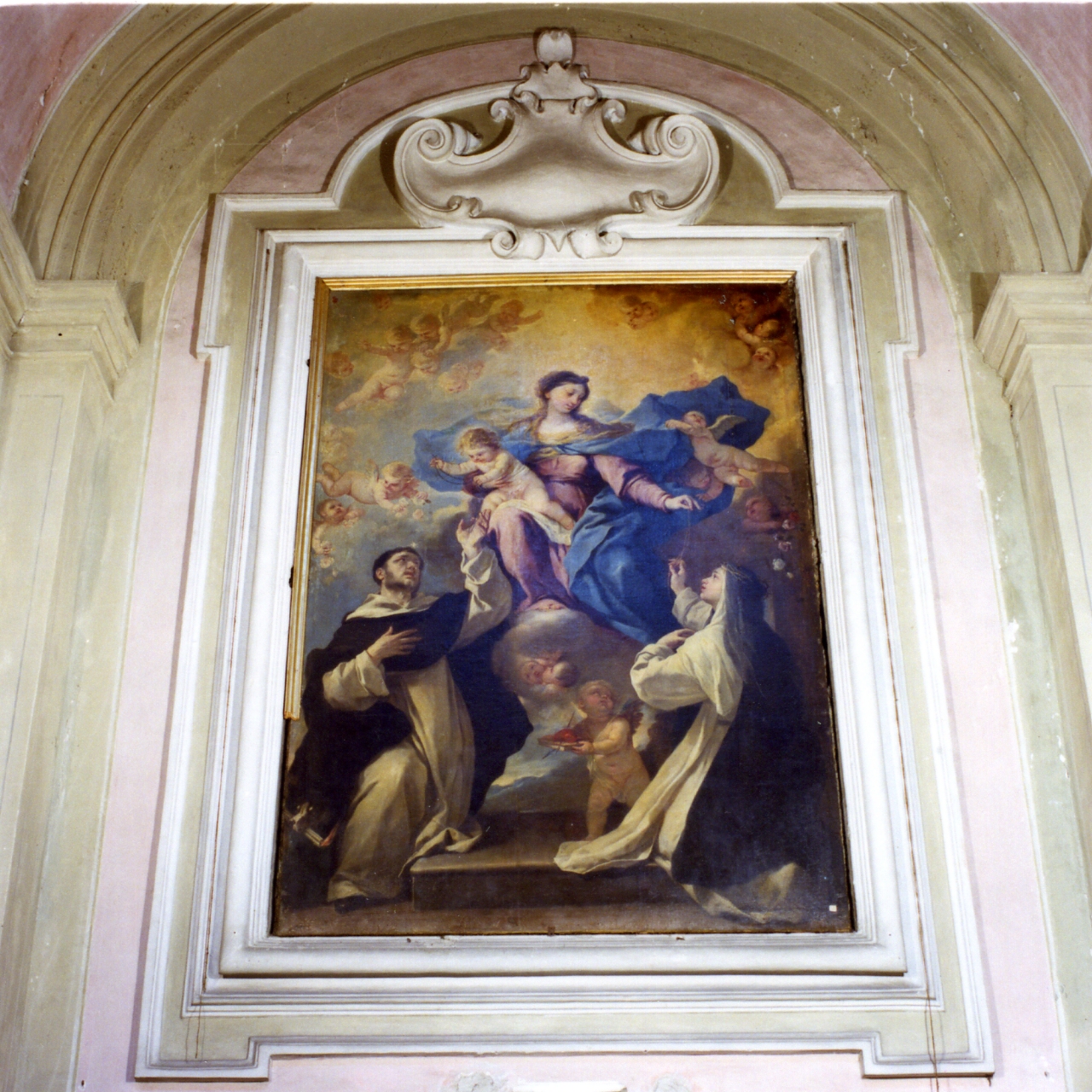 Madonna del Rosario con San Domenico e Santa Rosa da Lima (dipinto) di Giordano Luca (sec. XVII)