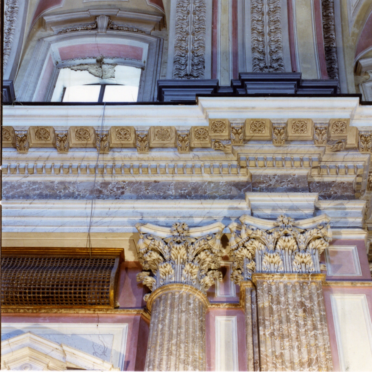 trabeazione di Broggia Giovanni Battista - bottega napoletana (sec. XVIII)