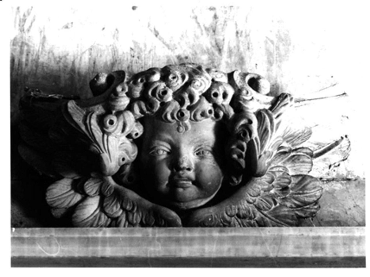 cherubino (decorazione plastica, serie) - bottega napoletana (seconda metà sec. XIX)