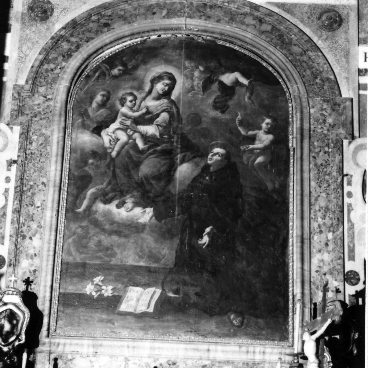 San Nicola da Tolentino (dipinto) di Sarnelli Antonio (sec. XVIII)