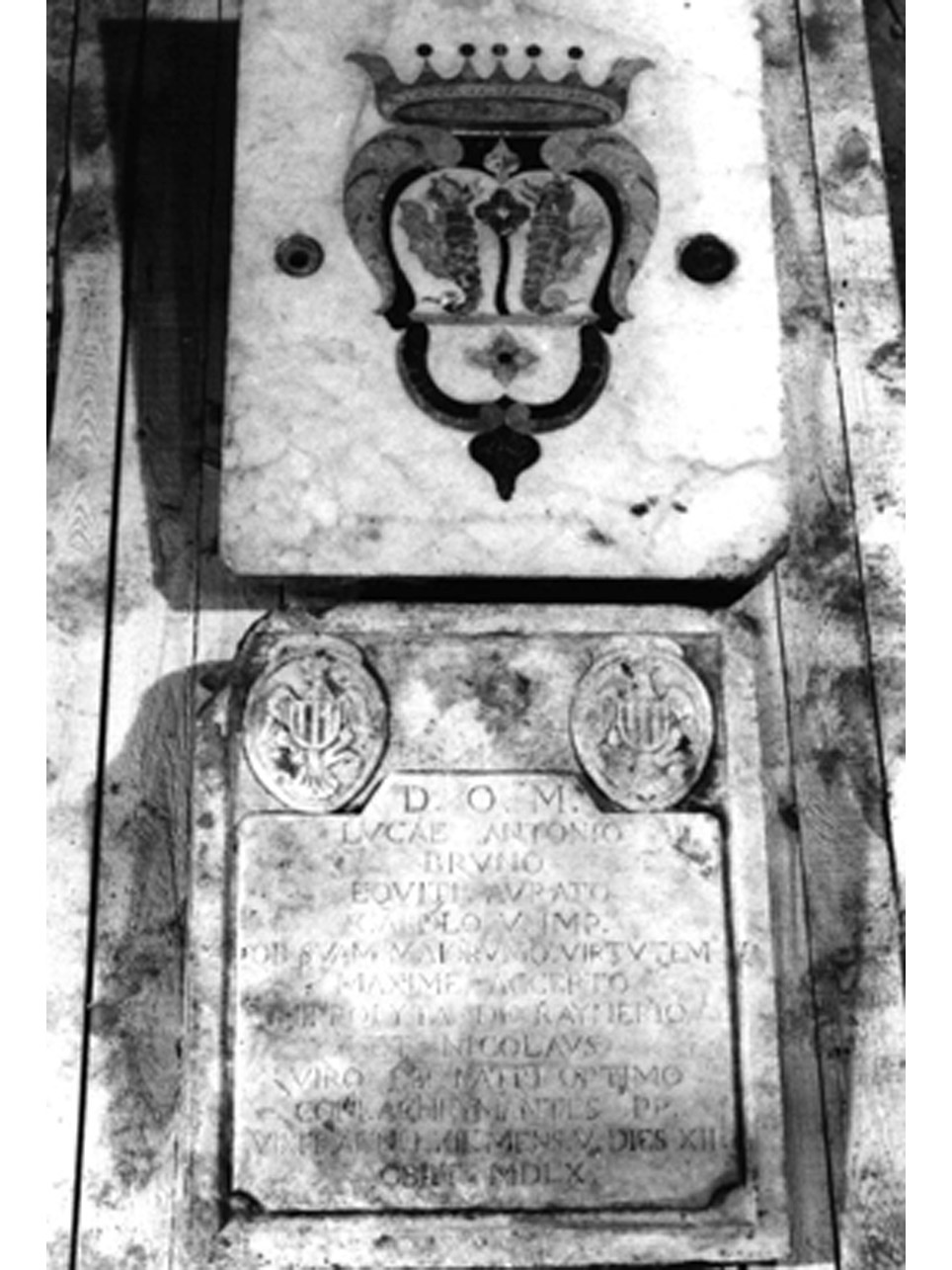 lastra tombale - bottega napoletana (sec. XVI)