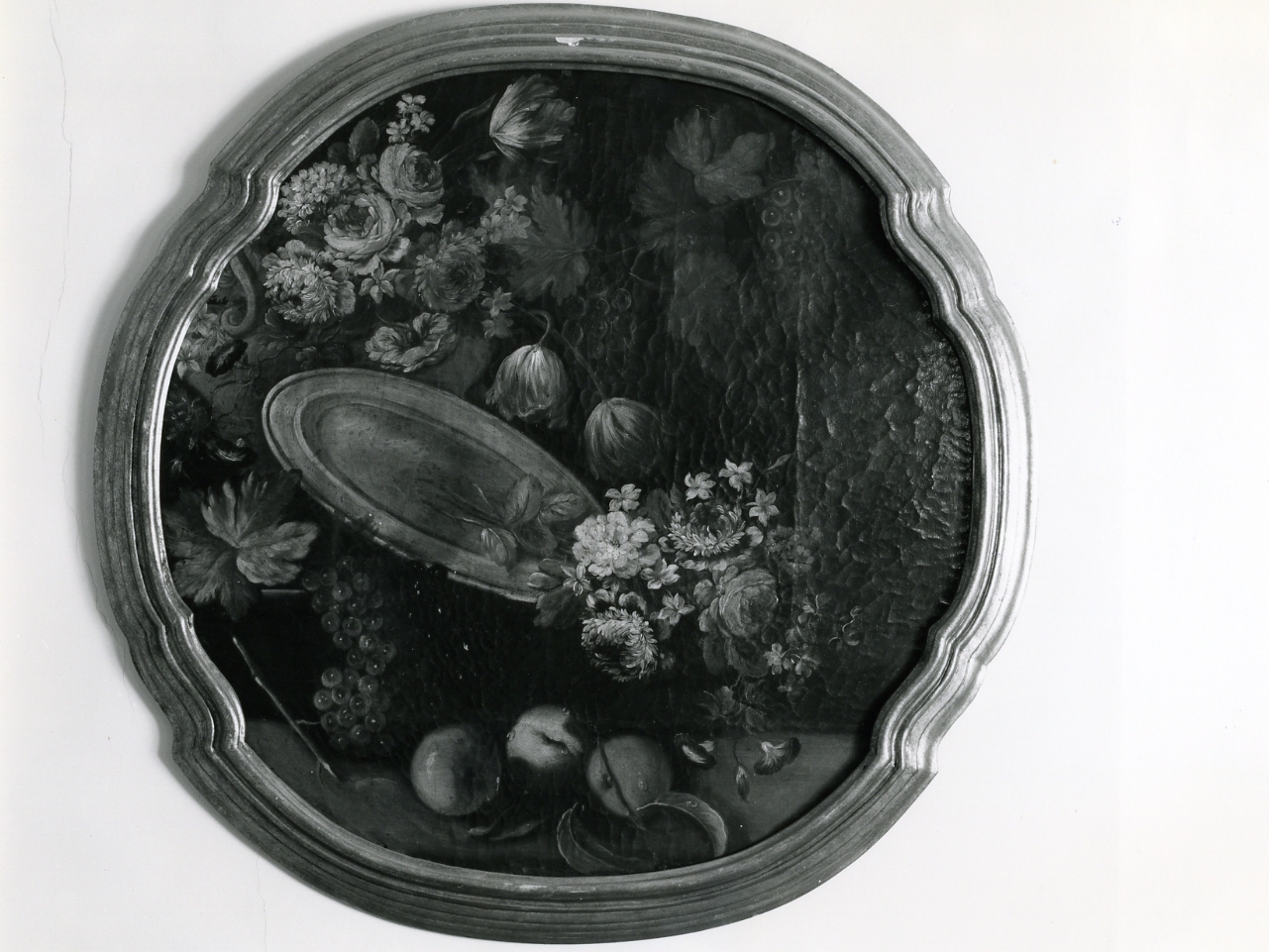 natura morta con fiori e frutta (dipinto) di Nani Giacomo (cerchia) (seconda metà sec. XVIII)