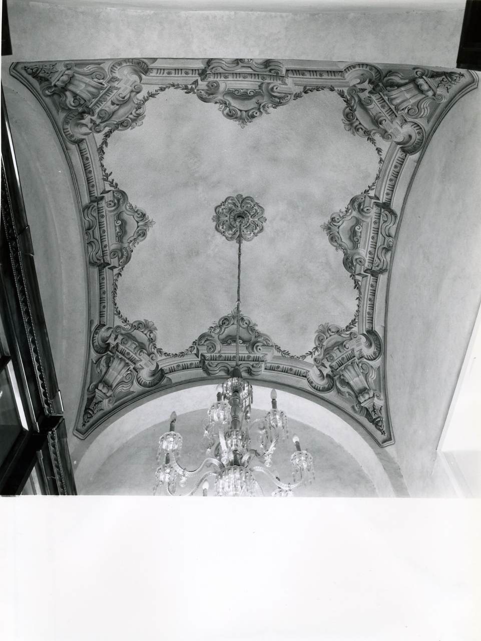 motivi decorativi floreali e quadrature (decorazione pittorica) - ambito napoletano (seconda metà sec. XVIII)
