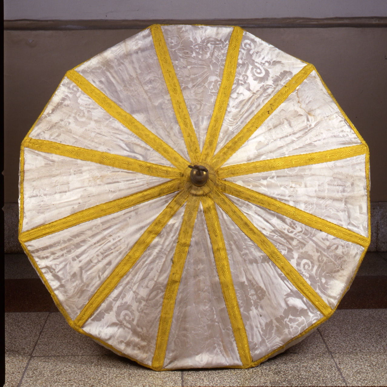 ombrellino processionale - manifattura napoletana (inizio sec. XX)