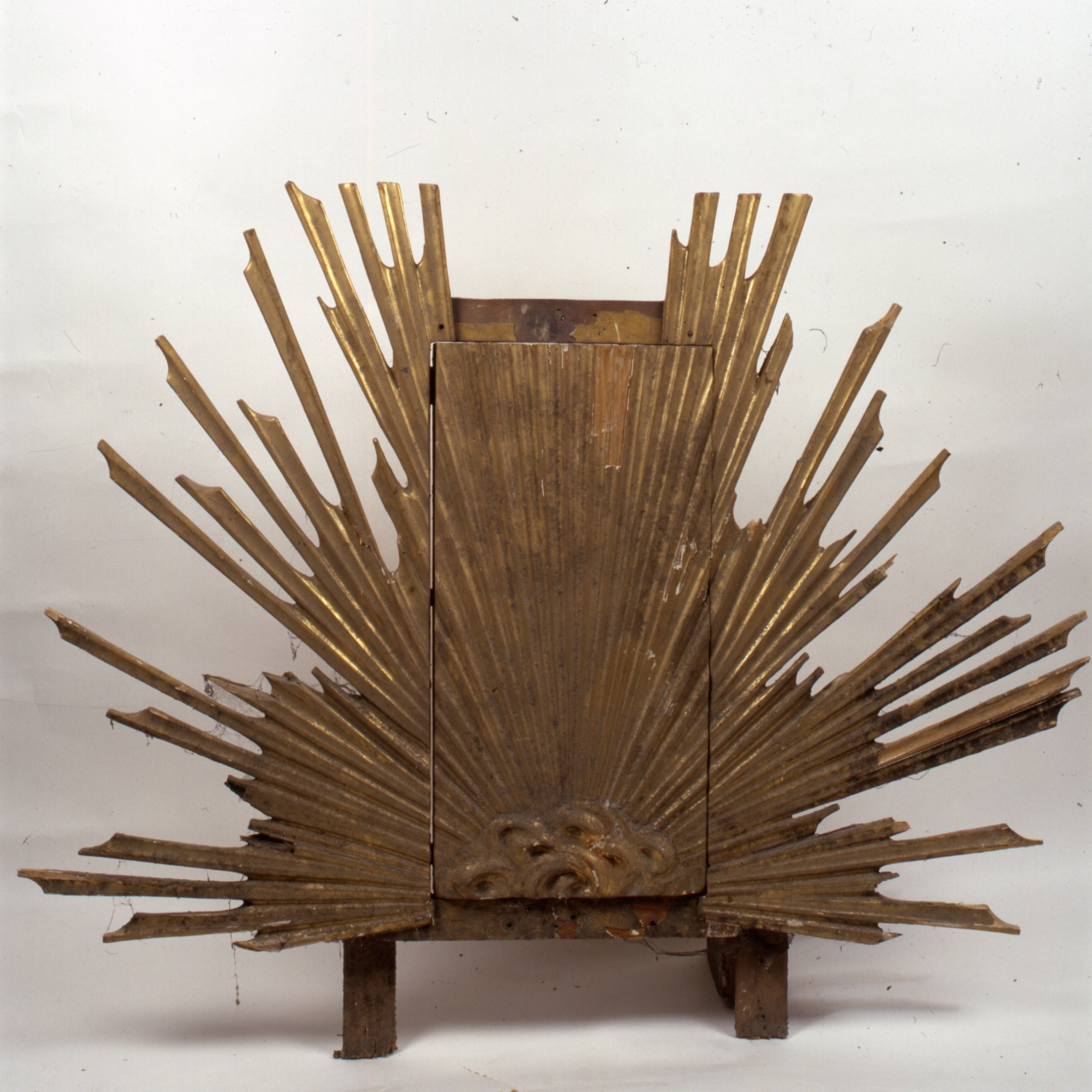 raggiera - manifattura napoletana (prima metà sec. XIX)