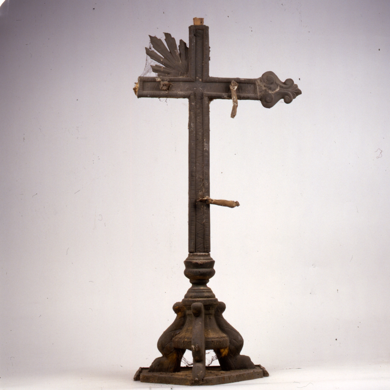 CROCE D'ALTARE - MANIFATTURA NAPOLETANA (Prima metà SEC. XIX)