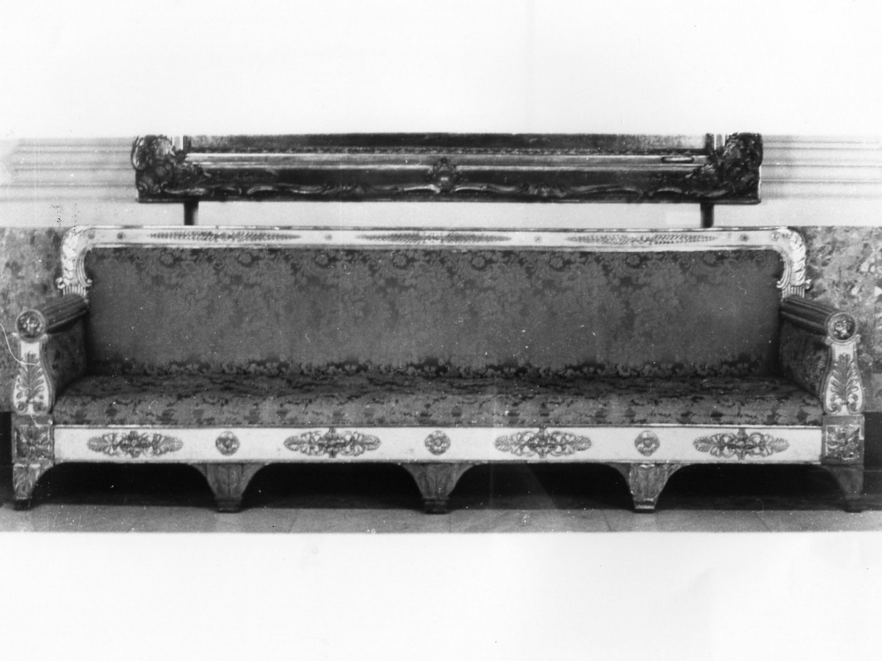 divano - bottega napoletana (prima metà sec. XIX)