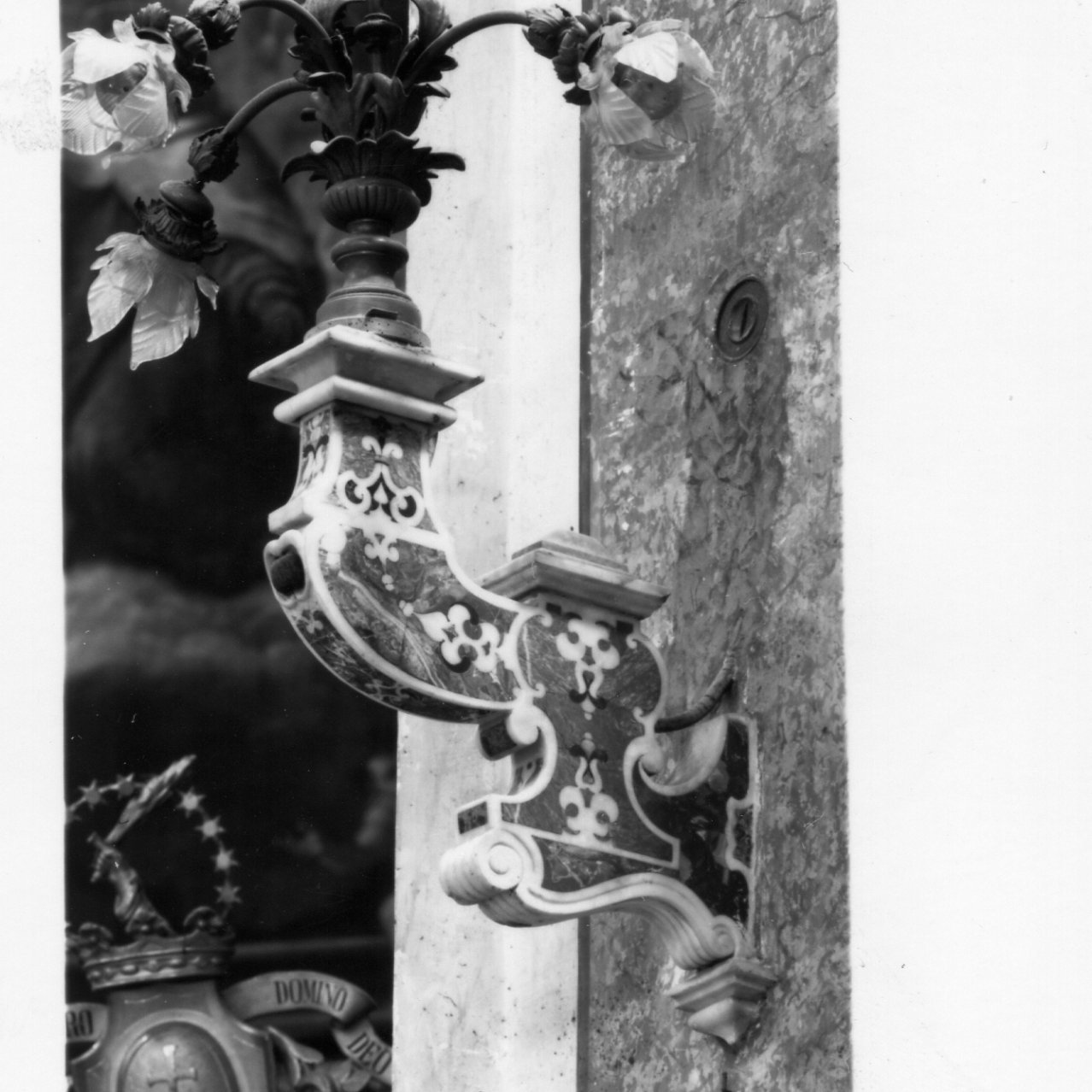 candeliere da parete, serie - bottega napoletana (metà sec. XVII)