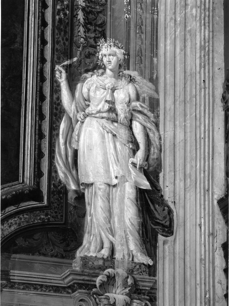 figura allegorica femminile (decorazione pittorica) di Del Po Giacomo (sec. XVIII)