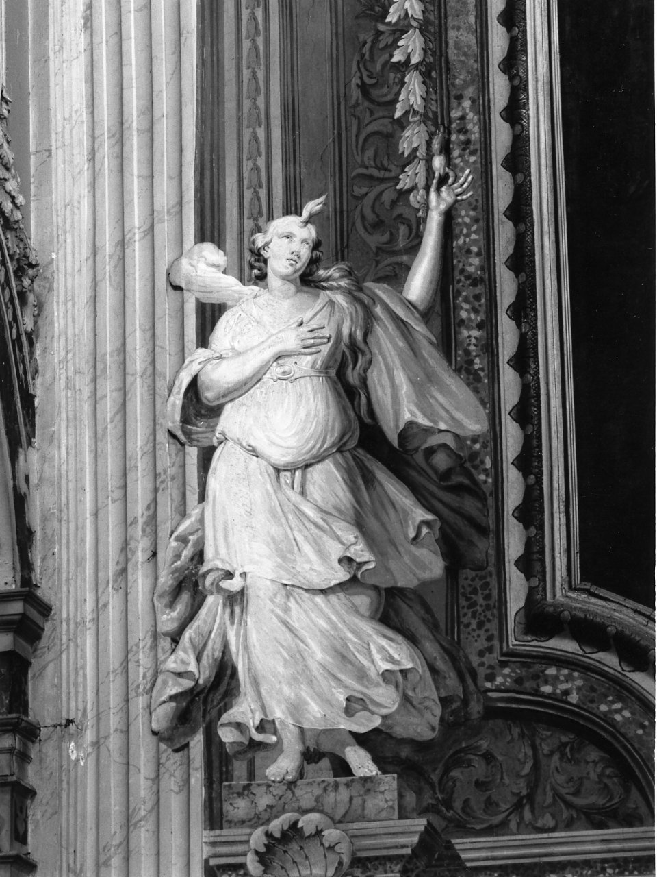 figura allegorica femminile (decorazione pittorica) di Del Po Giacomo (sec. XVIII)