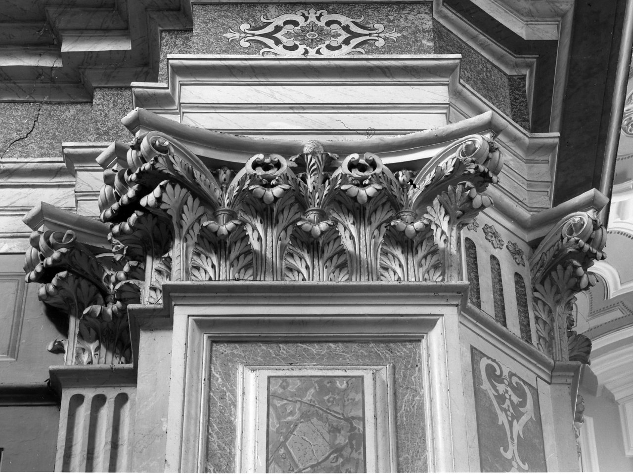 capitello di lesena, serie - bottega napoletana (secondo quarto sec. XVII)