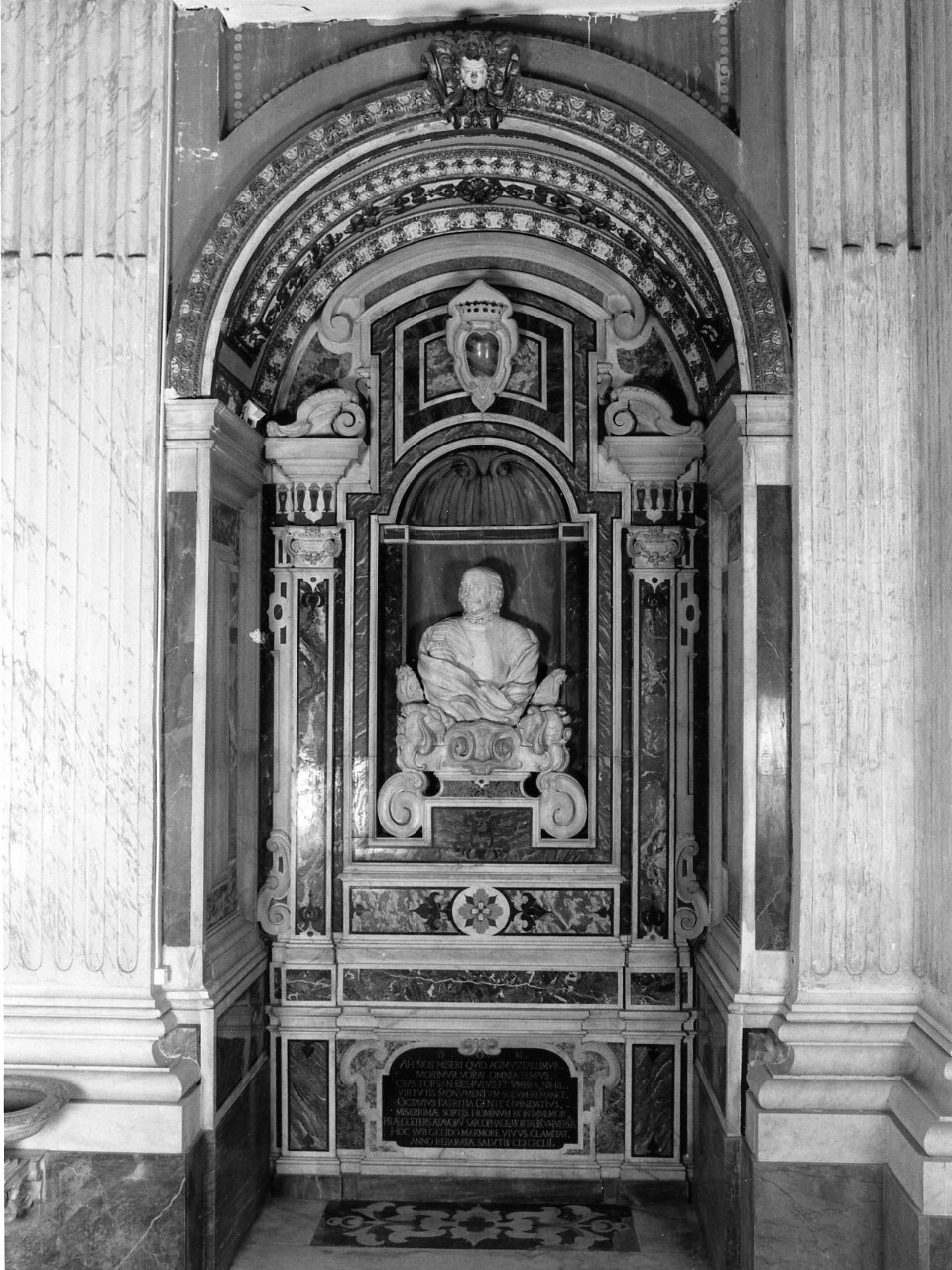 monumento funebre di Finelli Giuliano (maniera) (sec. XVII)