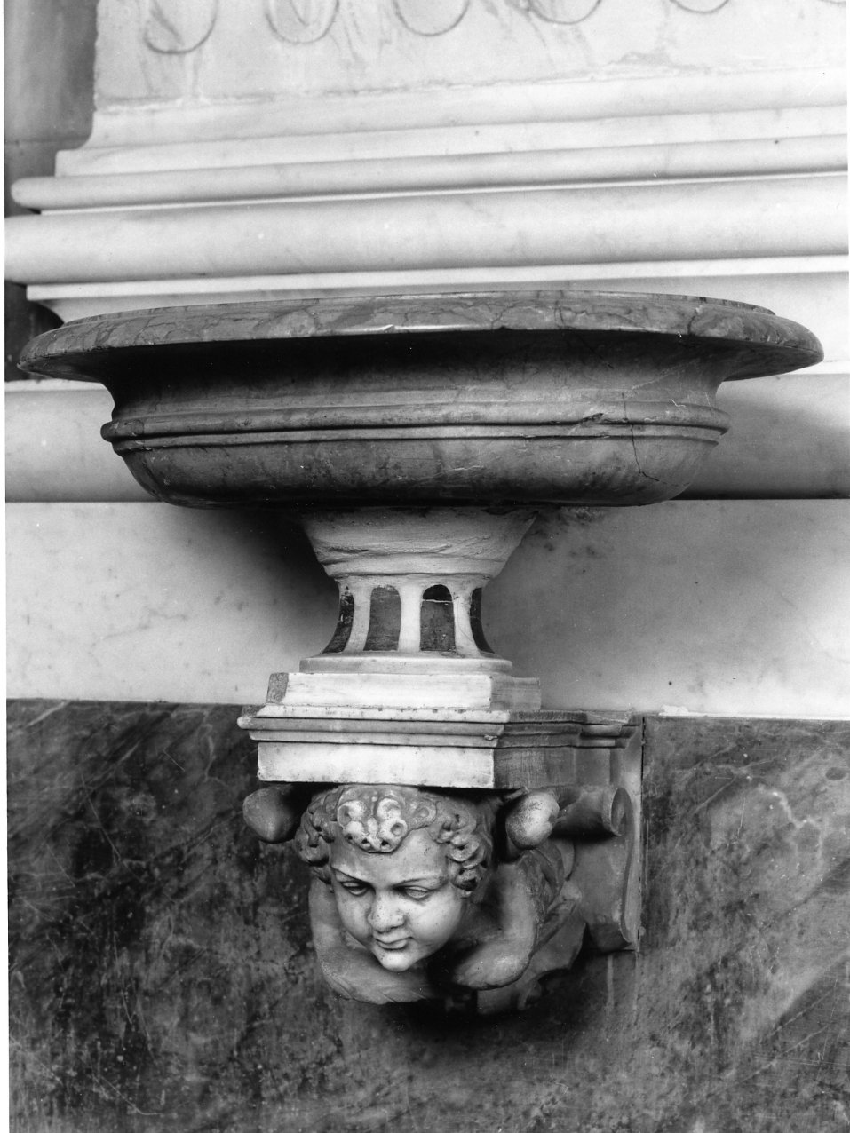 acquasantiera - bottega napoletana (metà sec. XVII)