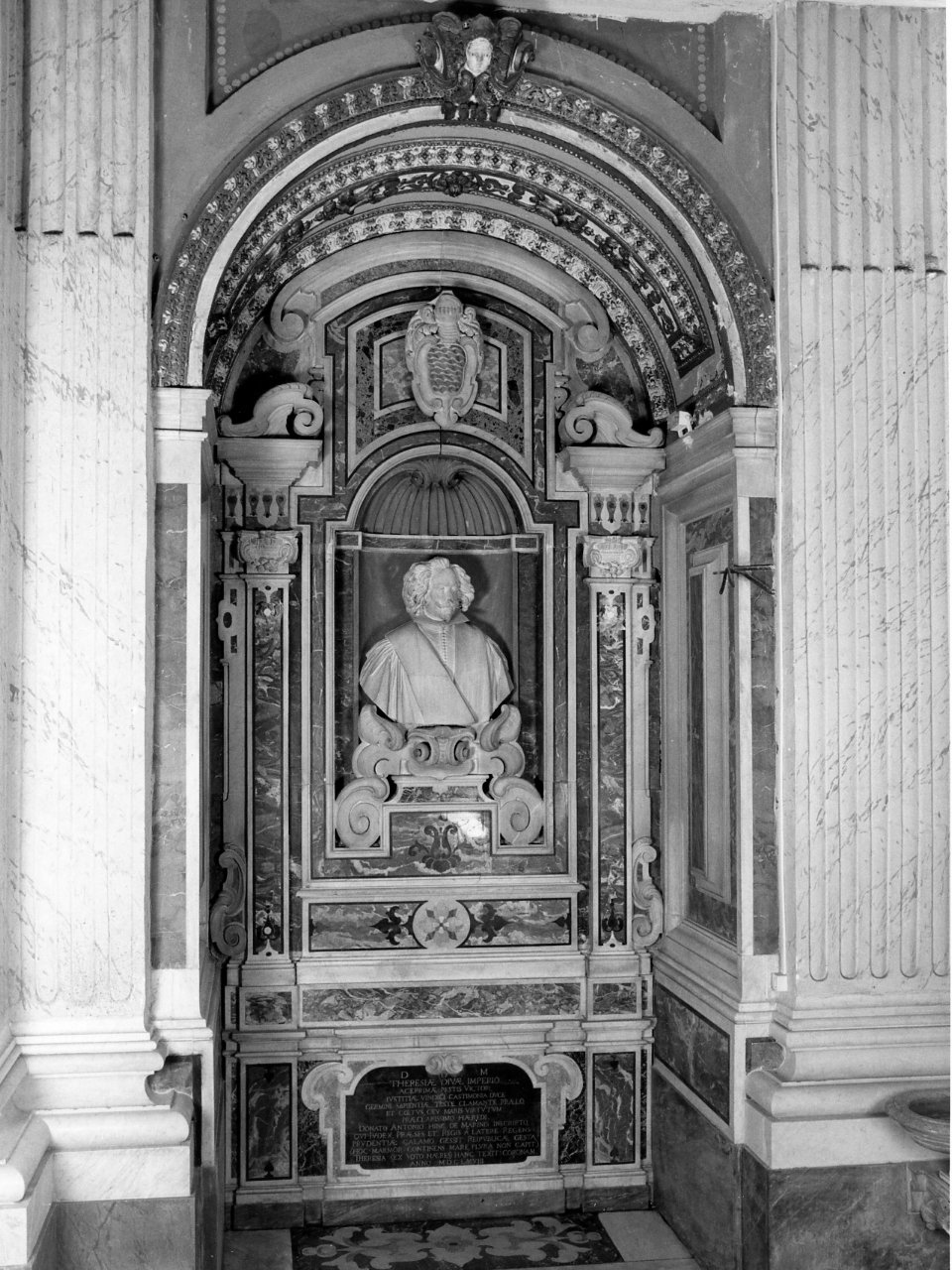 monumento funebre di Fanzago Cosimo (maniera) (sec. XVII)