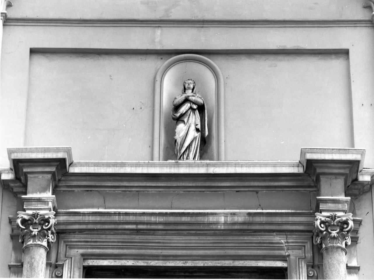 Madonna (statua) di Fanzago Cosimo, Faiella Silvestro (sec. XVII)