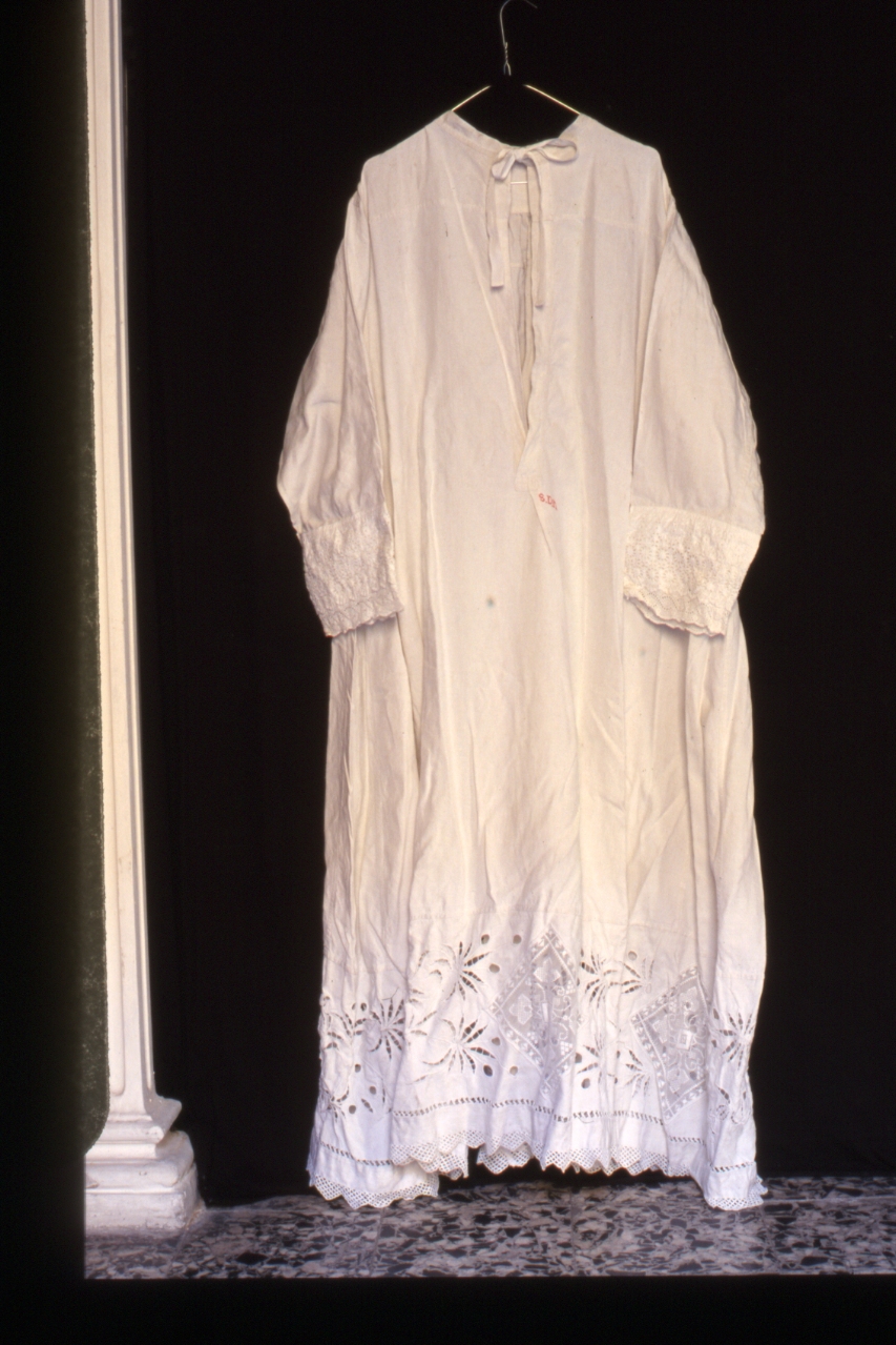 camice - manifattura napoletana (fine/inizio secc. XIX/ XX)