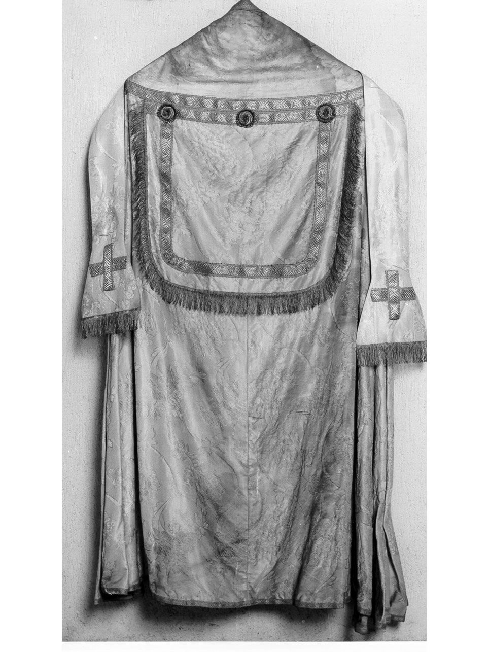 piviale, elemento d'insieme - manifattura napoletana (seconda metà sec. XIX)