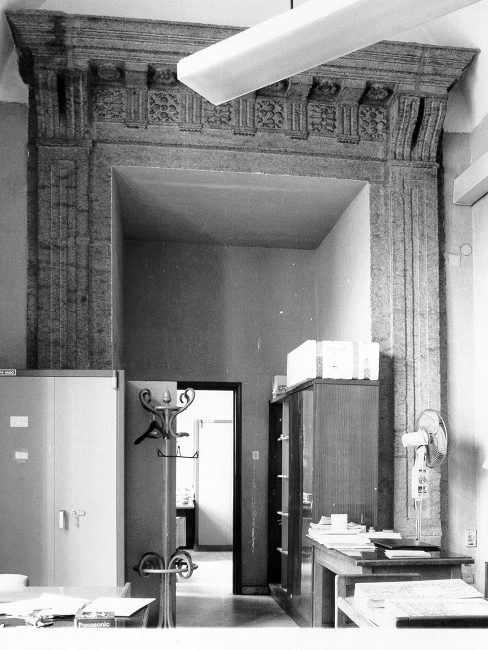 mostra di porta - bottega napoletana (metà sec. XVI)