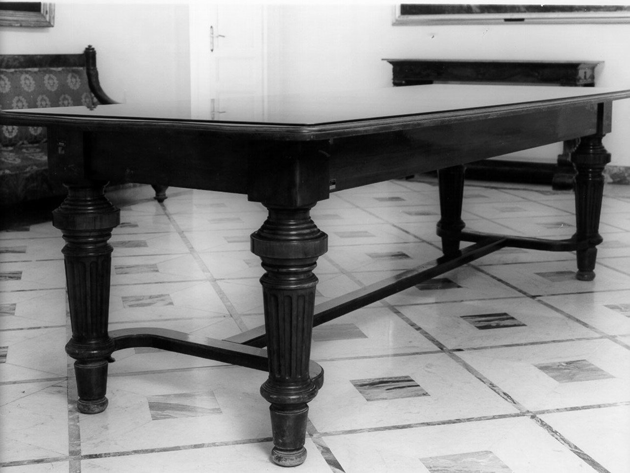 TAVOLO DA BIBLIOTECA - manifattura napoletana (Seconda metà sec. XIX)