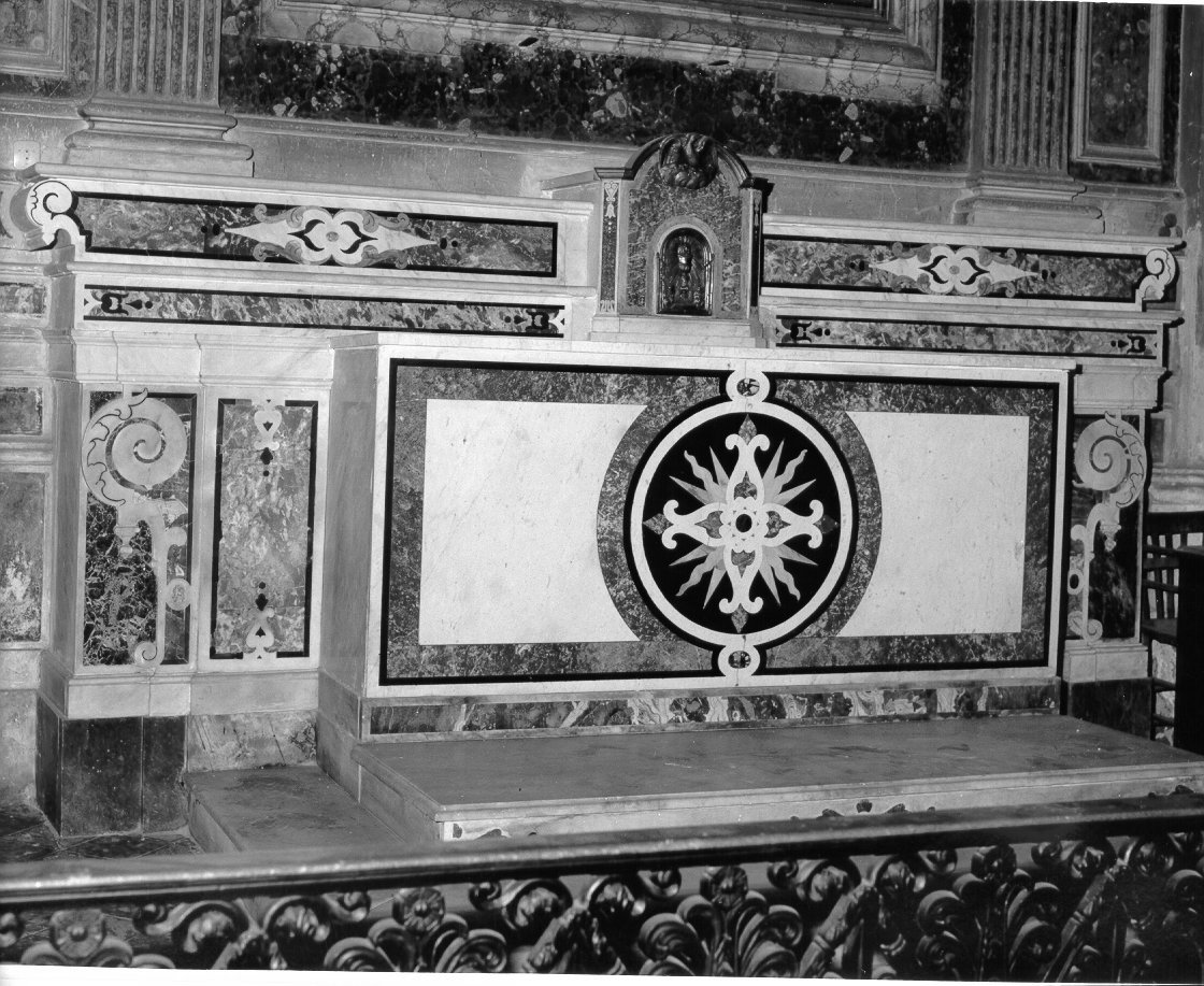 altare, elemento d'insieme - bottega napoletana (inizio sec. XVIII)