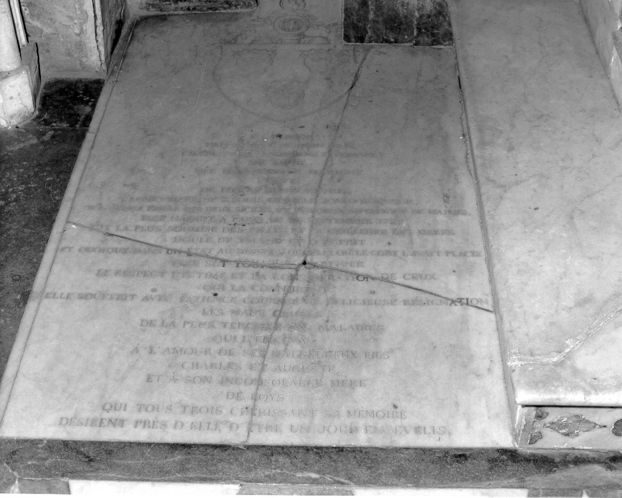 lapide tombale - bottega napoletana (sec. XIX)