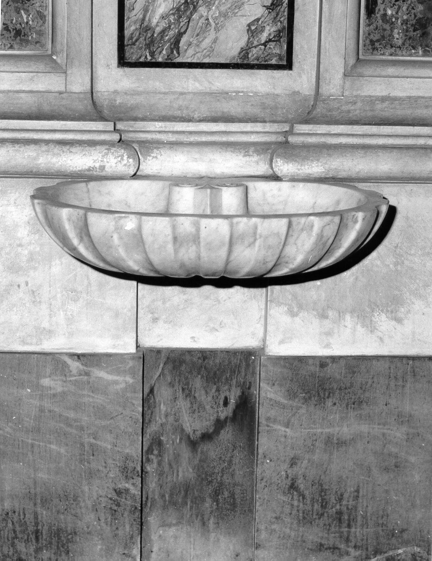 acquasantiera da parete, serie - bottega napoletana (metà sec. XIX)