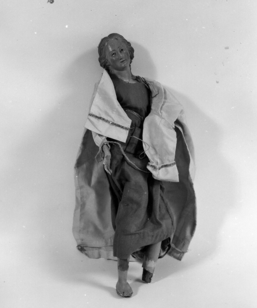 Madonna (statuetta) - bottega napoletana (prima metà sec. XIX)