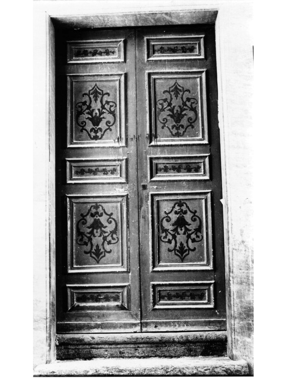 porta - a due battenti, serie - bottega napoletana (prima metà sec. XVIII)