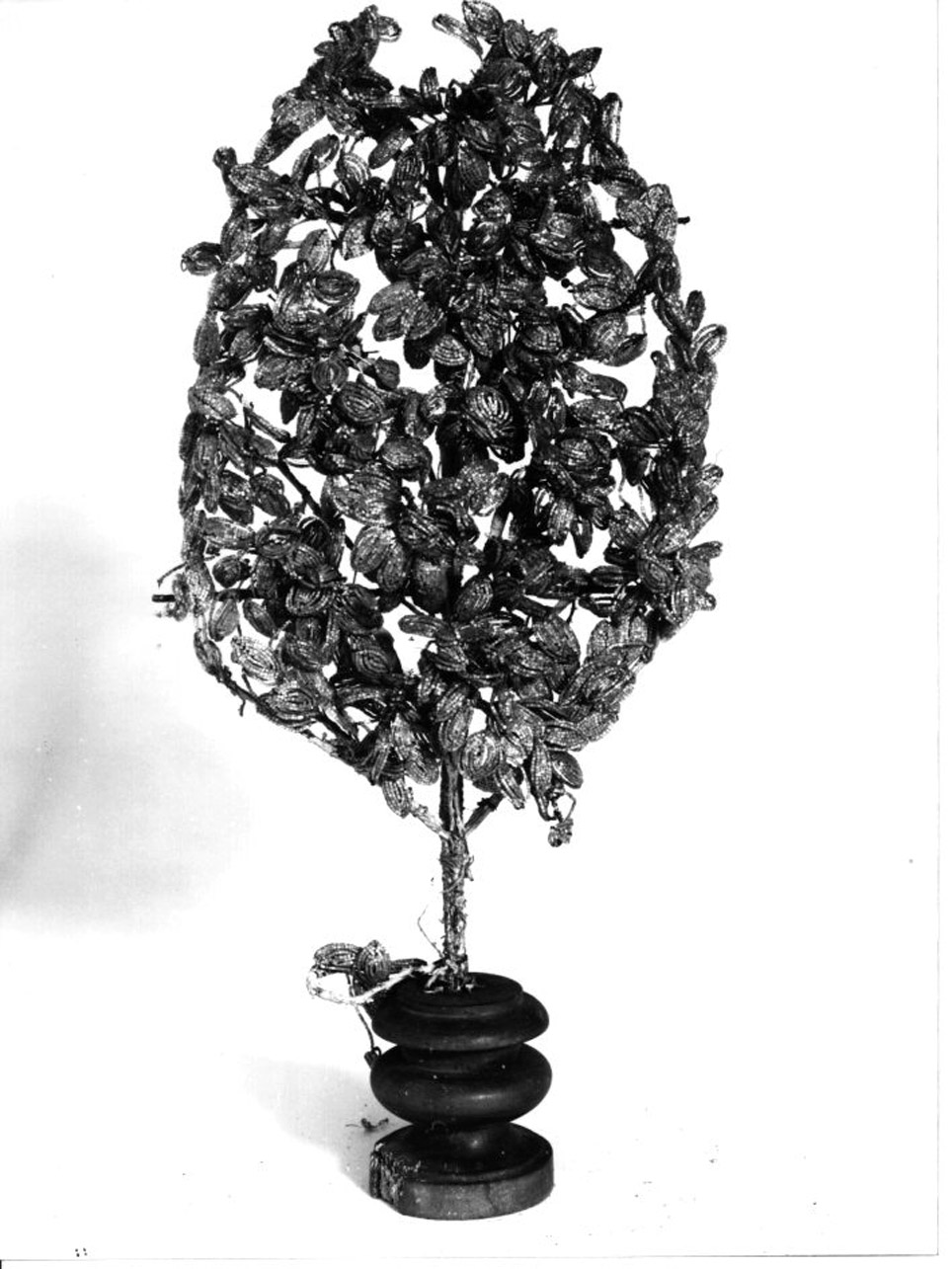 vaso d'altare con composizione floreale, serie - bottega napoletana (fine sec. XIX)