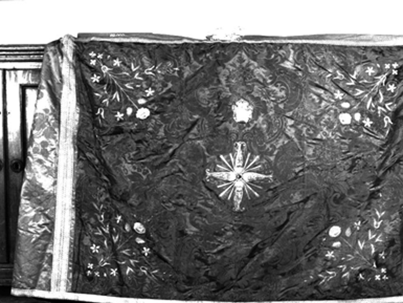 PALIOTTO - MANIFATTURA NAPOLETANA (Prima metà sec. XIX)