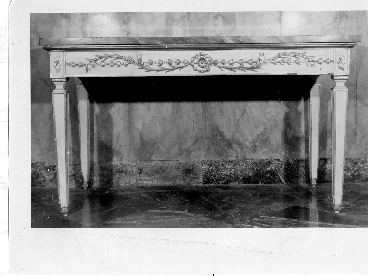 CONSOLE, SERIE - manifattura napoletana (Prima metà sec. XIX)