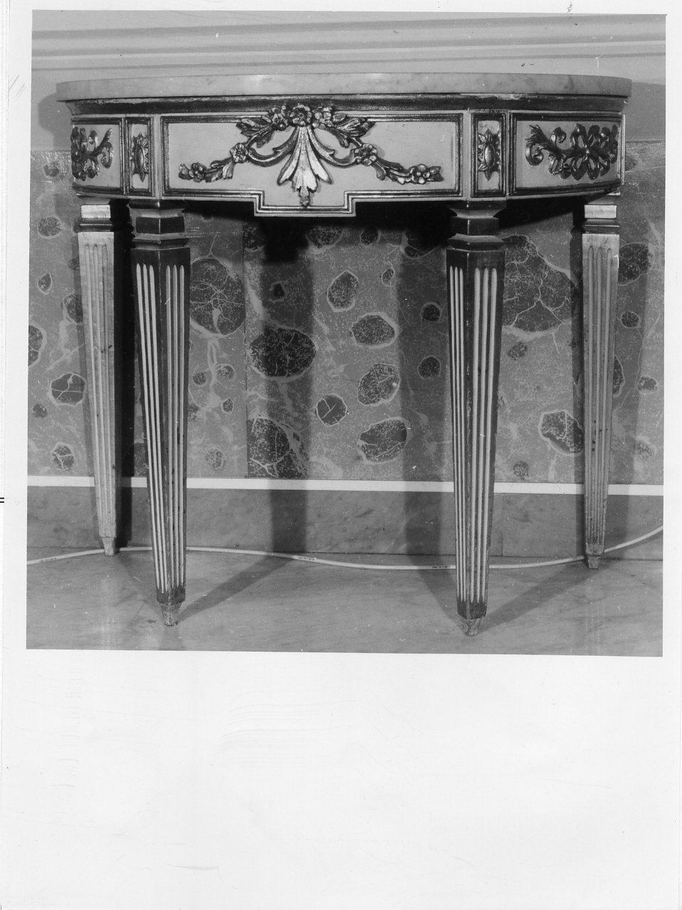 CONSOLE - manifattura napoletana (Metà sec. XIX)