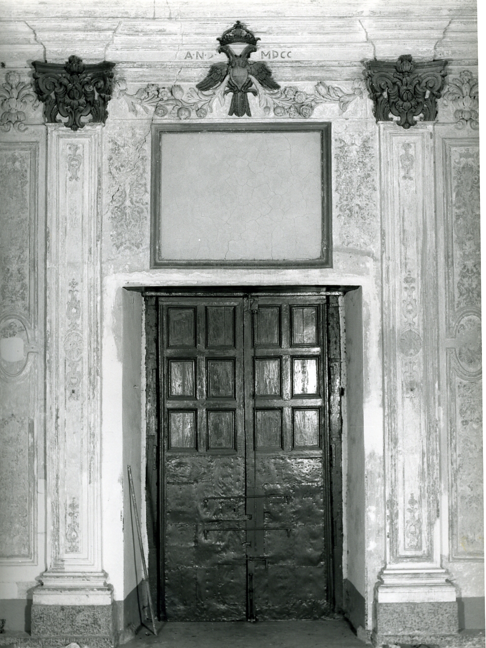 MOTIVI DECORATIVI FITOMORFI (DECORAZIONE PITTORICA, COMPLESSO DECORATIVO) - BOTTEGA NAPOLETANA (INIZIO sec. XVIII)