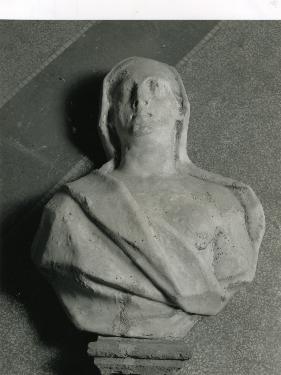 figura femminile (busto) - ambito napoletano (metà sec. XVIII)