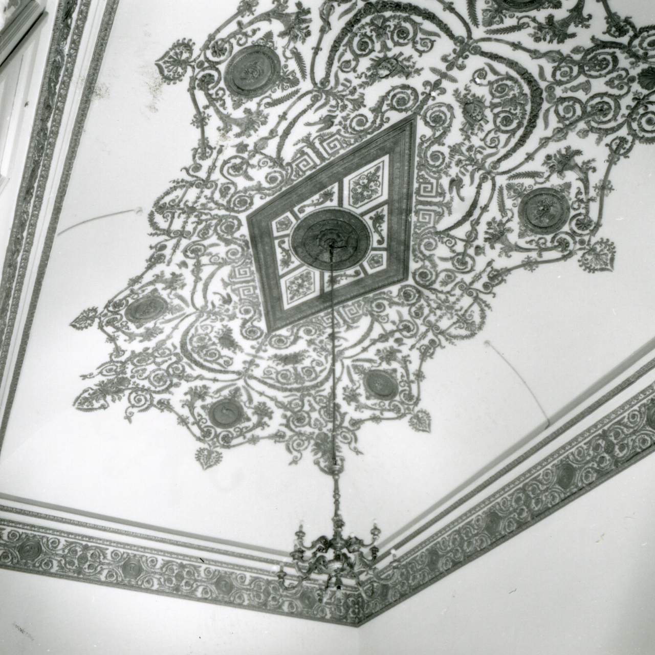 motivi decorativi (decorazione plastica) - bottega napoletana (sec. XIX)