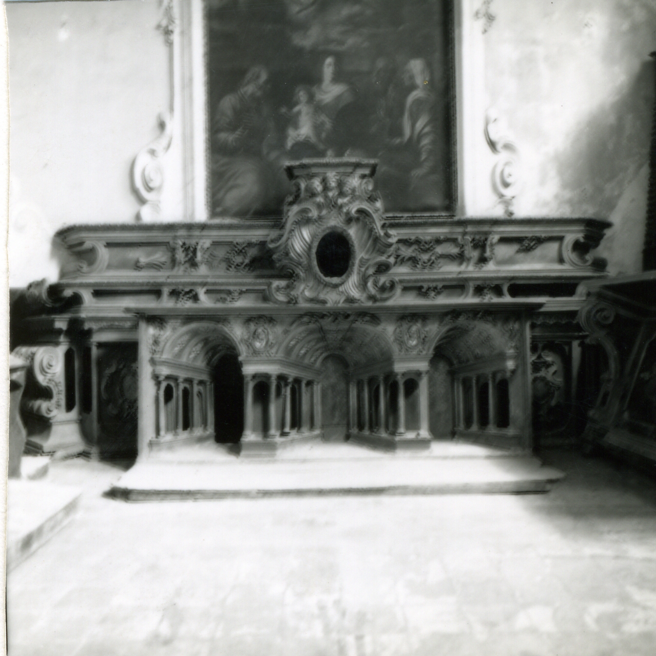 motivi decorativi (altare) - bottega napoletana (primo quarto sec. XVIII)