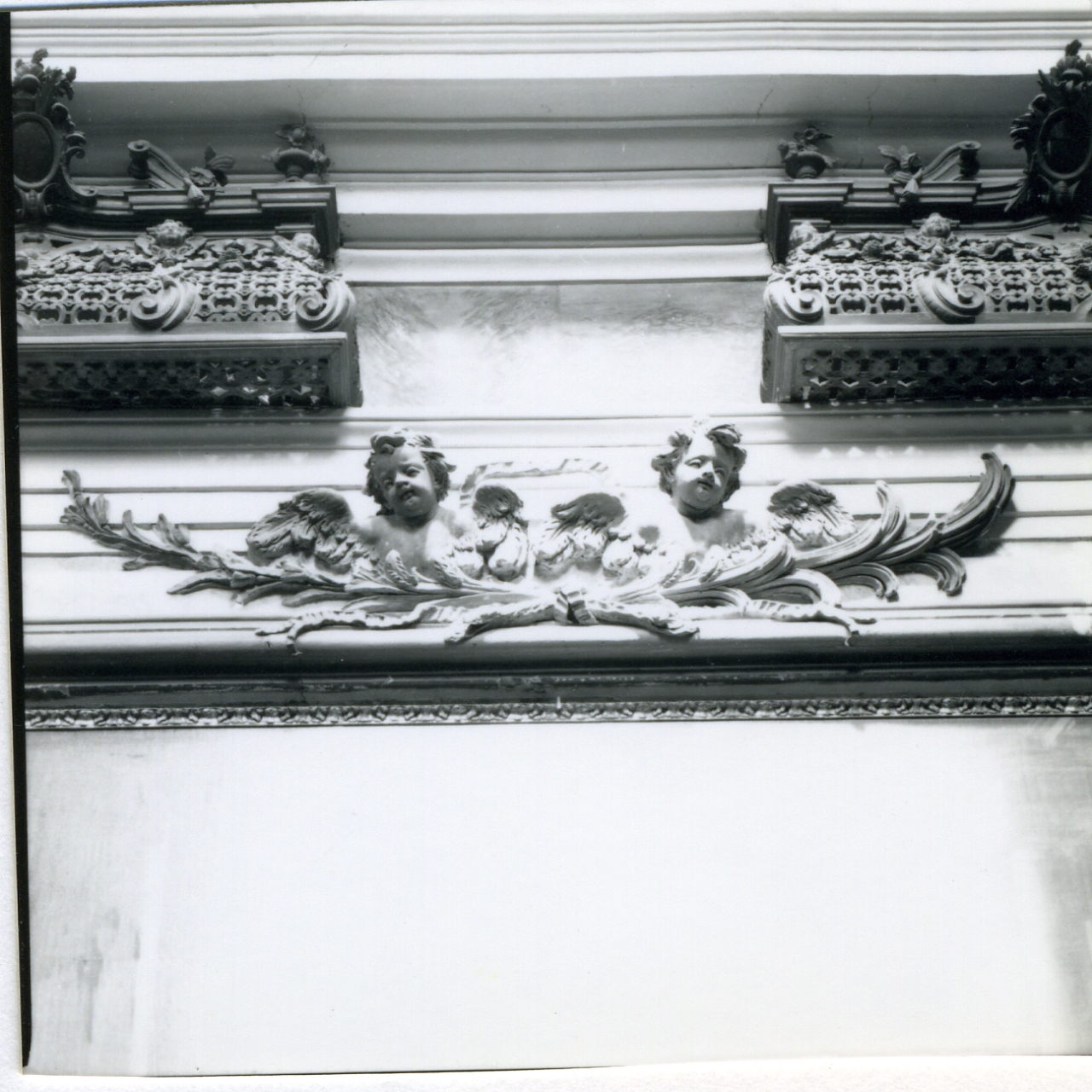 cornice, serie - bottega napoletana (sec. XVIII)