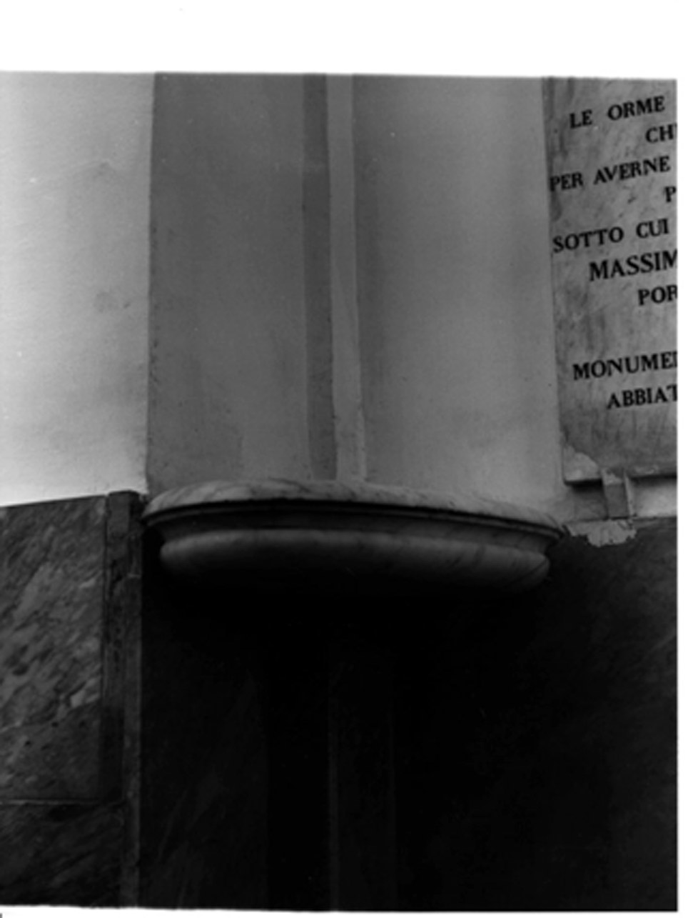 acquasantiera da parete, serie - bottega napoletana (seconda metà sec. XVIII)