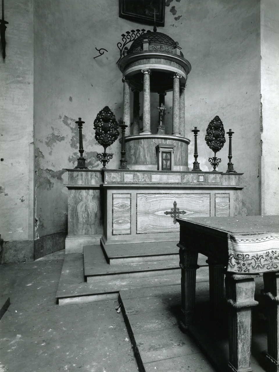 tabernacolo - a tempietto, serie - bottega napoletana (prima metà sec. XIX)