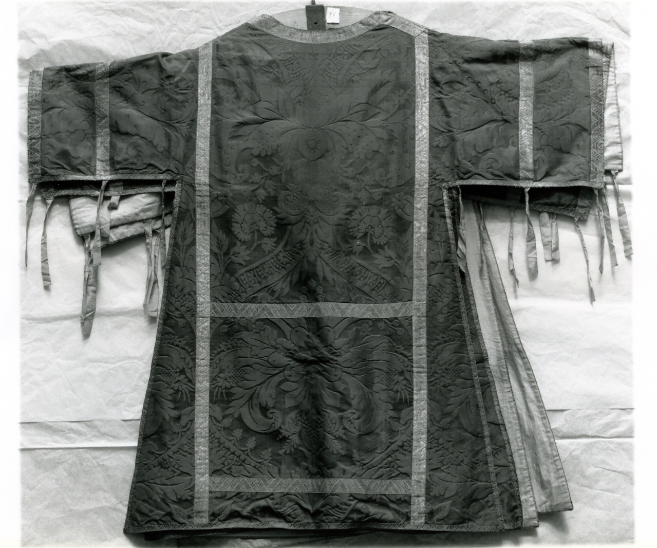 tunicella - manifattura napoletana (seconda metà sec. XIX)