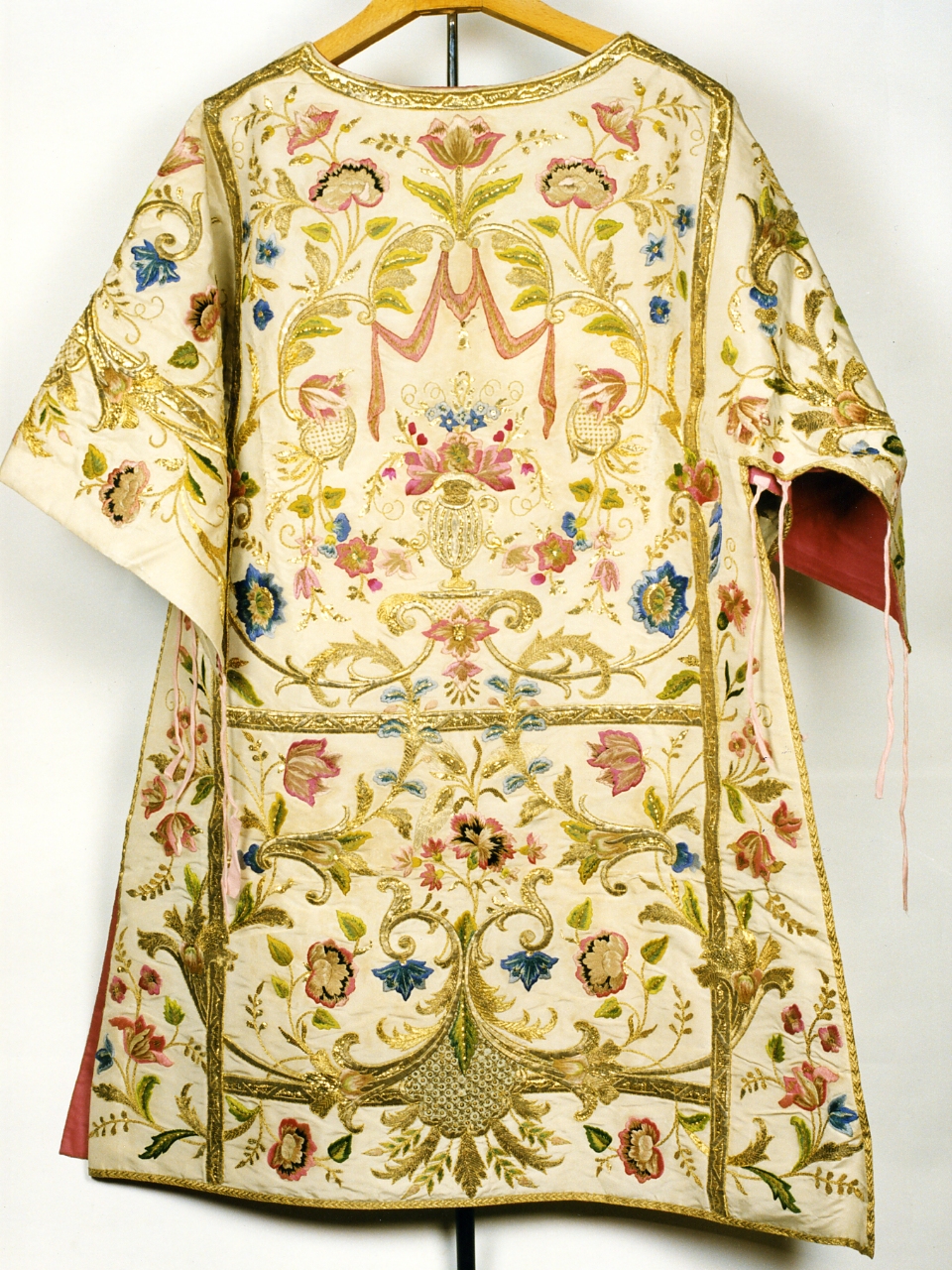 dalmatica, serie - manifattura napoletana (metà sec. XIX)