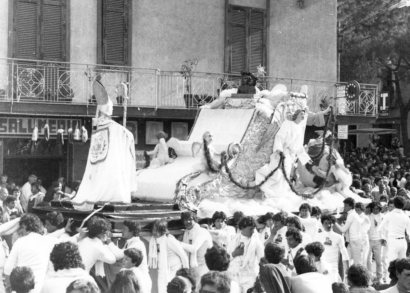 macchina processionale - bottega campana (sec. XX)