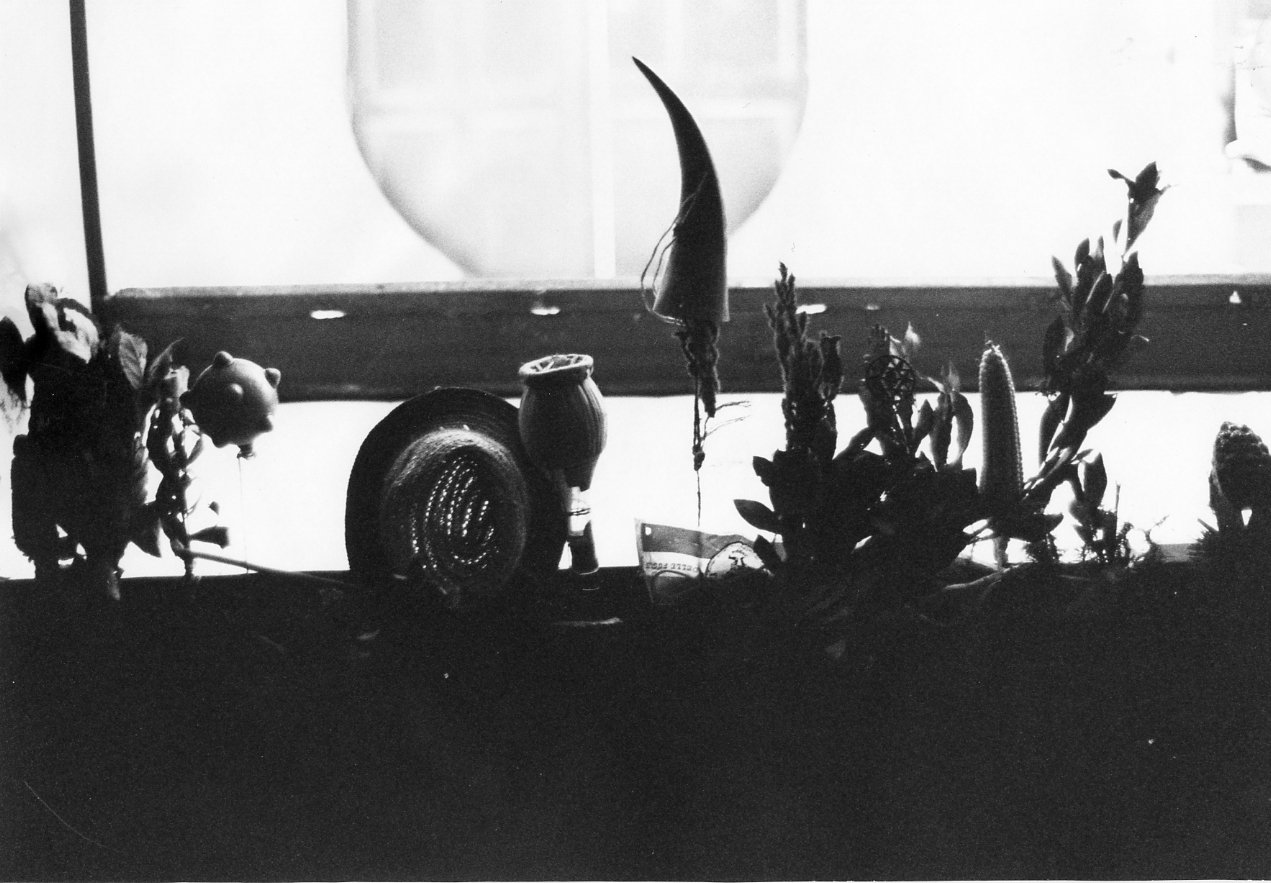 amuleto - bottega campana (sec. XX)