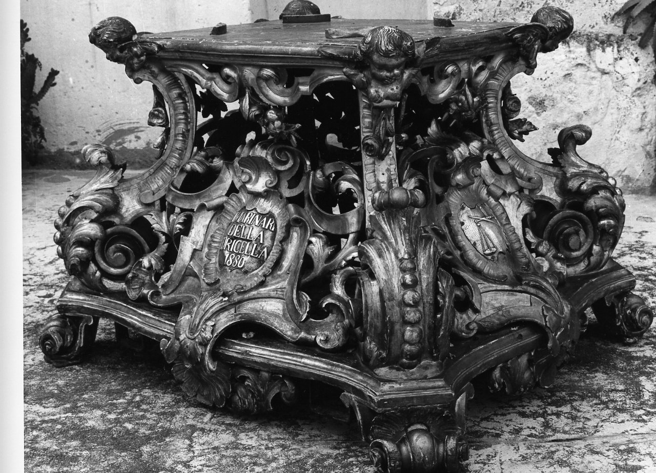 piedistallo di statua - bottega napoletana (sec. XIX)