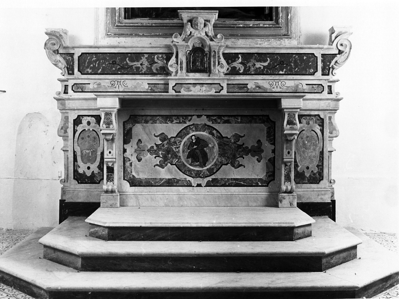 altare maggiore - bottega napoletana (prima metà sec. XIX)