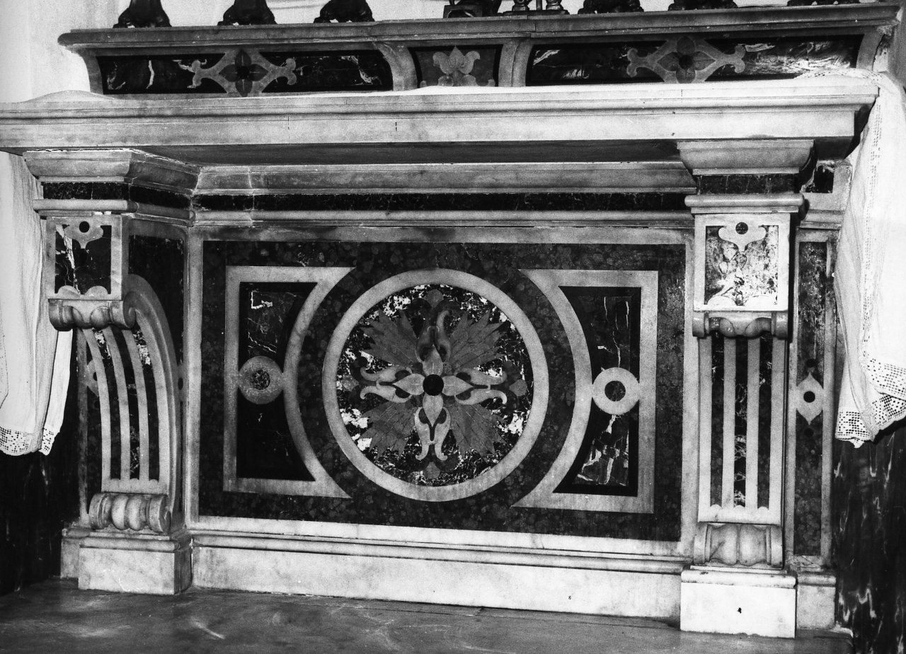 altare - bottega napoletana (metà sec. XVIII)