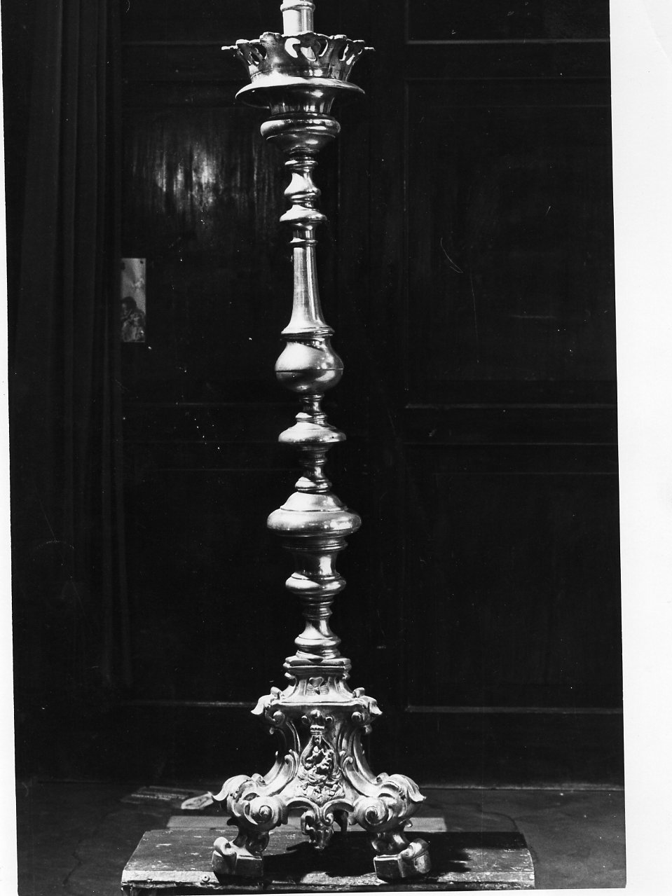 candelabro, serie - bottega napoletana (seconda metà sec. XVIII)
