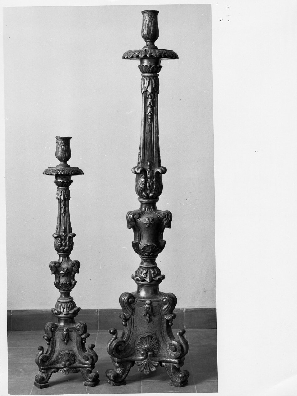 candelabro, serie - bottega napoletana (seconda metà sec. XVIII)