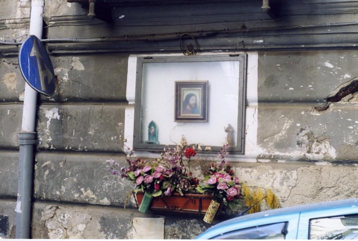 volto di Cristo (edicola) - bottega campana (sec. XX)